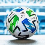 Rückkehr der Klassiker: Der Adidas MLS 2025 Ball feiert historische MLS-Farben