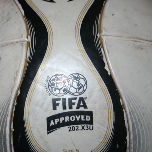 Ganz altes "FIFA Quality Pro"-Siegel vom Teamgeist Official Matchball 2006