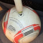 Cómo reemplazar una válvula de balón de fútbol
